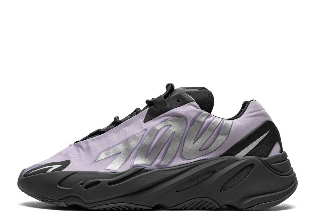 Fake Realistic Yeezy 700 MNVN Geode 2022 Sneakers (1)